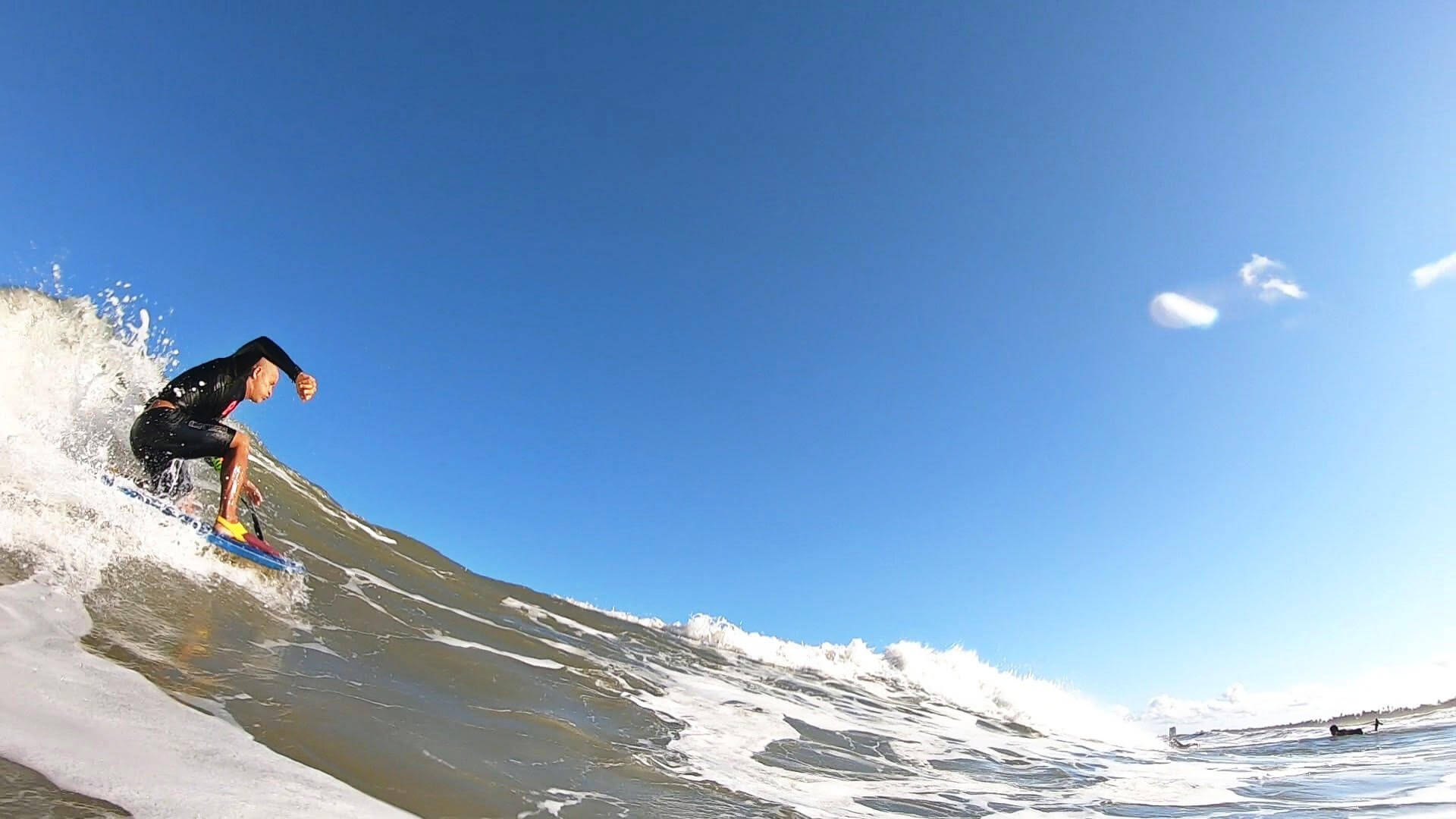 Primavera das ondas na Praia da Cinelândia - Sombreiro Surf