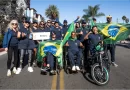 Mundial de Parasurfe celebra a união das nações em Huntington Beach